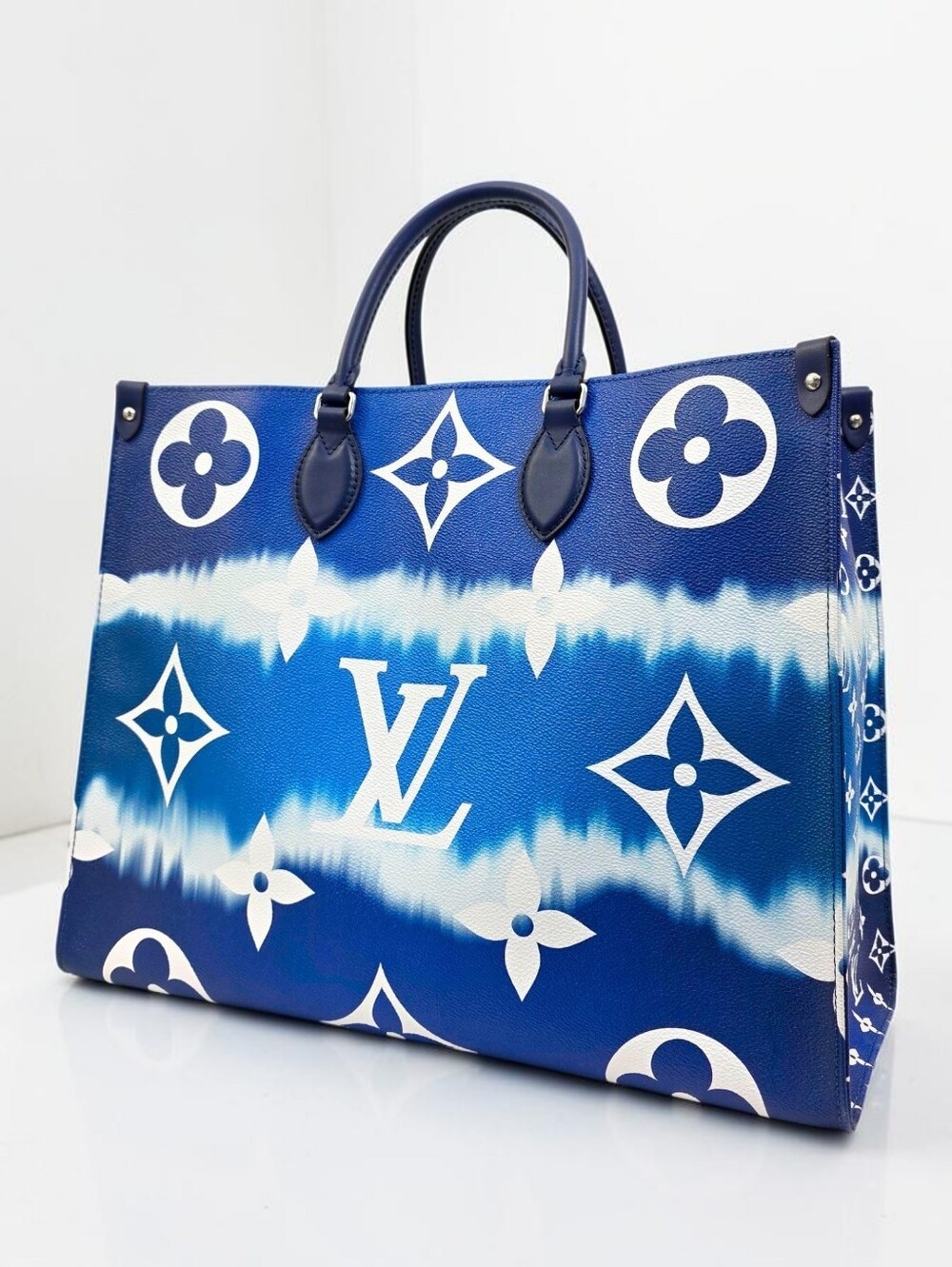 Louis Vuitton Onthego GM Escale Bleu Limited Edition Tote Shoulder Bag - Picture 14 of 16